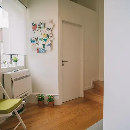 Apartment House / Casa Porto