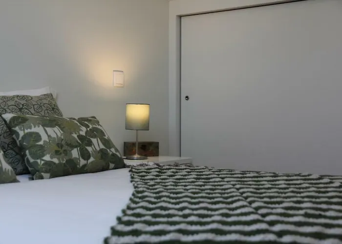 Apartment House / Casa *