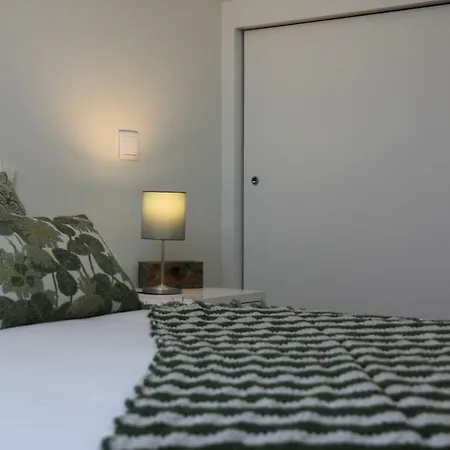 Apartment House / Casa *